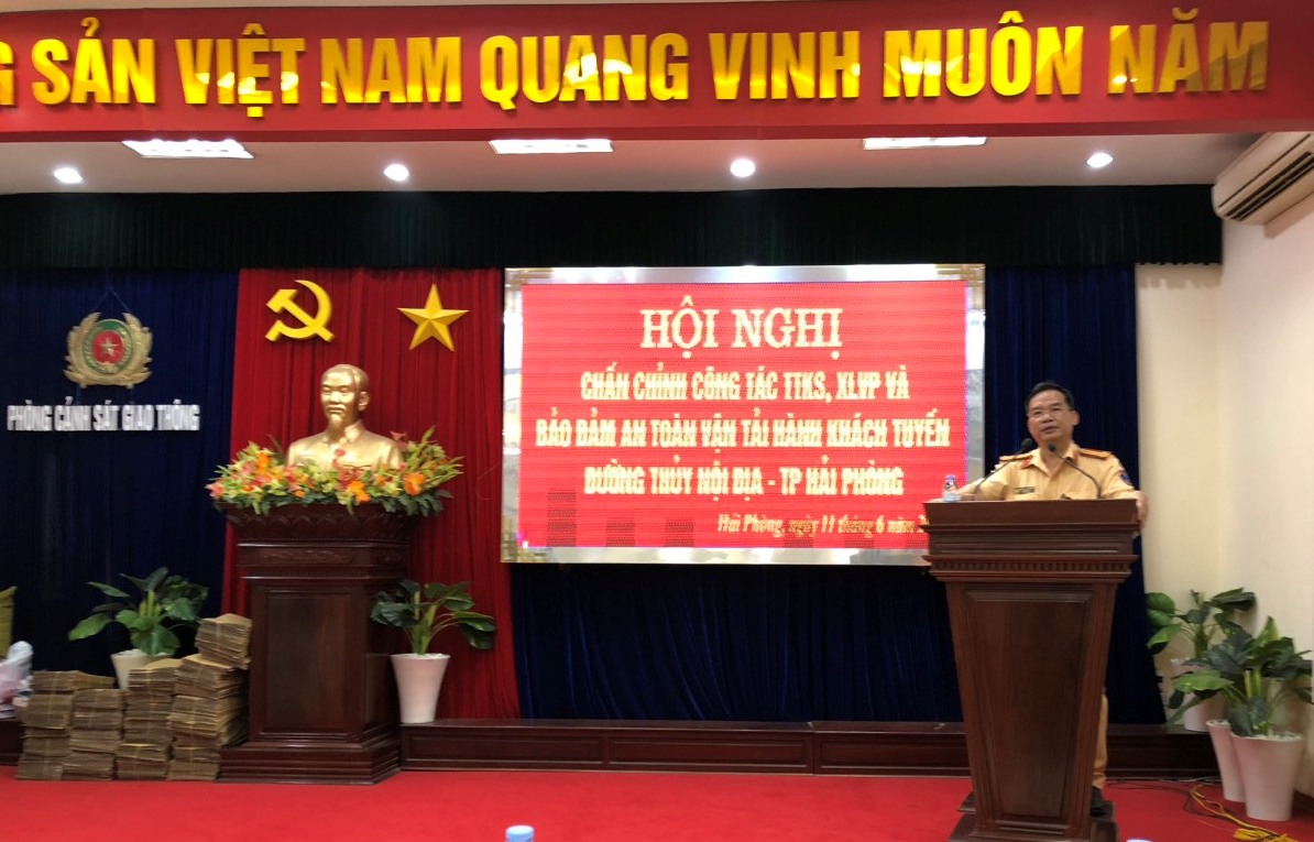 Phòng Cảnh sát giao thông chấn chỉnh công tác tuần tra kiểm soát, xử lý vi phạm và đảm bảo an toàn vận tải hành khách